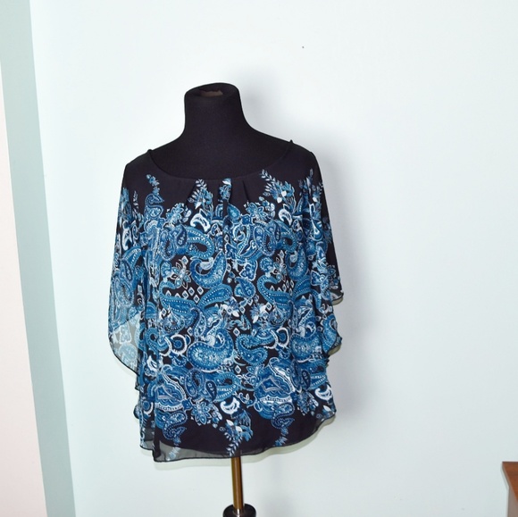 Tops - Stunning Blue Paisley Print Blouse